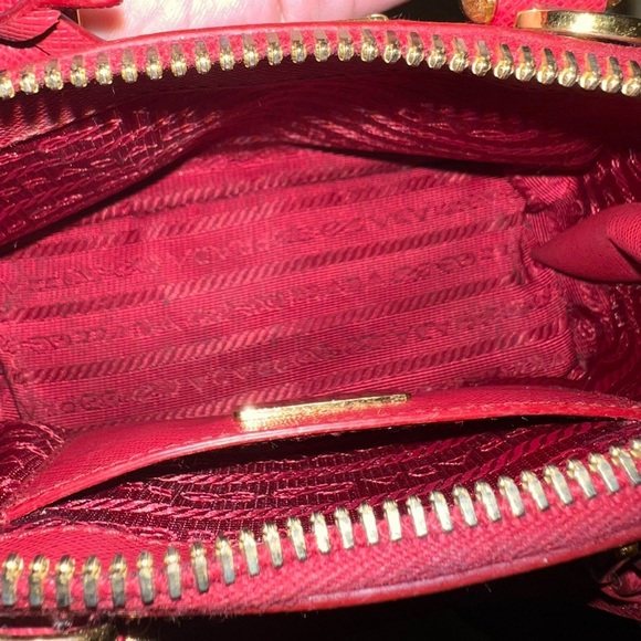 Prada mini purse - Picture 2 of 2